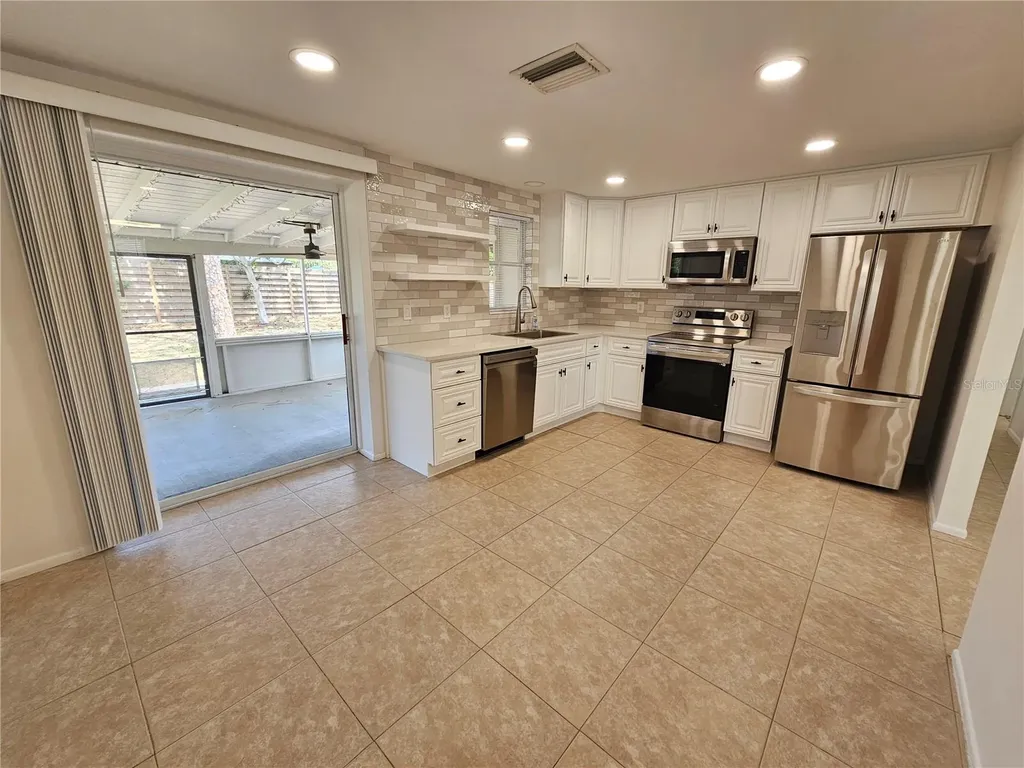 8820 Pohoy Avenue Sarasota FL 34231