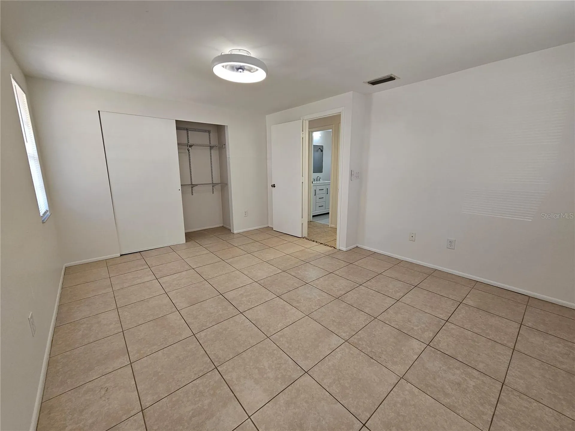 8820 Pohoy Avenue Sarasota FL 34231
