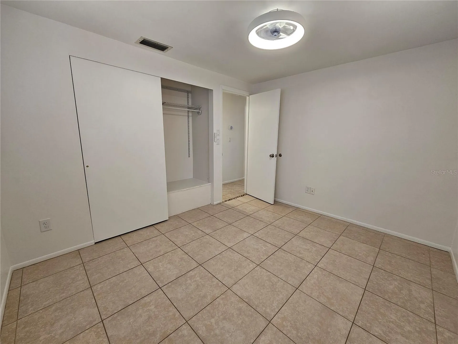 8820 Pohoy Avenue Sarasota FL 34231
