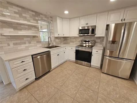 8820 Pohoy Avenue Sarasota FL 34231