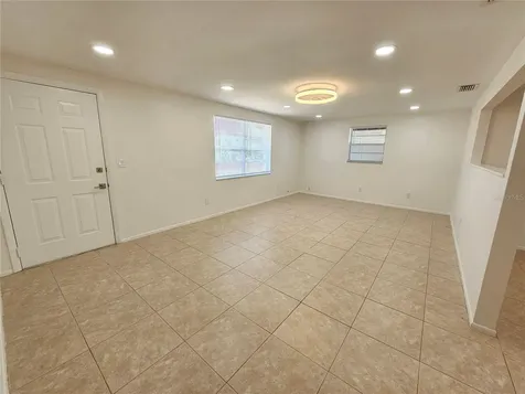 8820 Pohoy Avenue Sarasota FL 34231