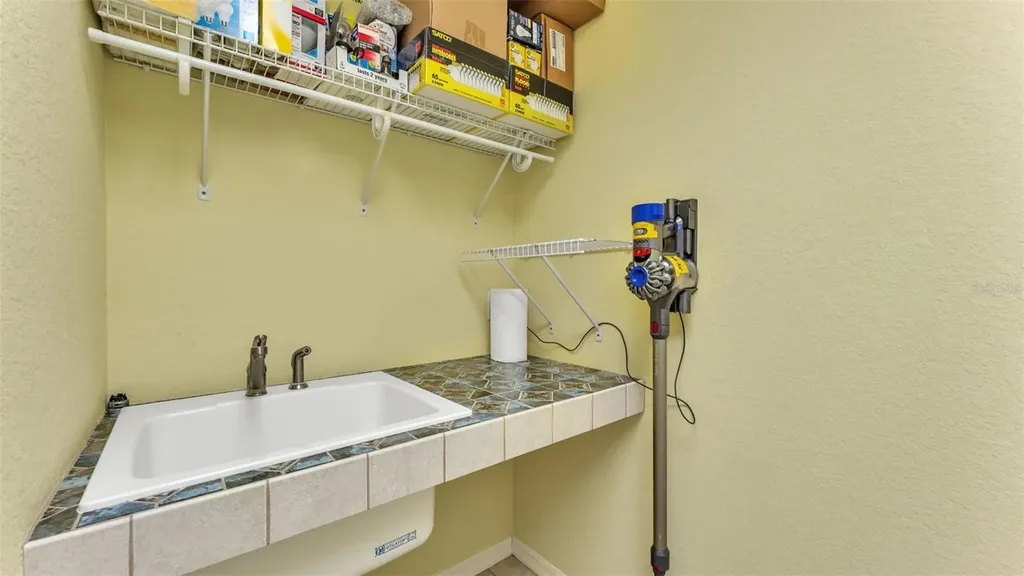 913 E Lake Parker Drive Lakeland FL 33801