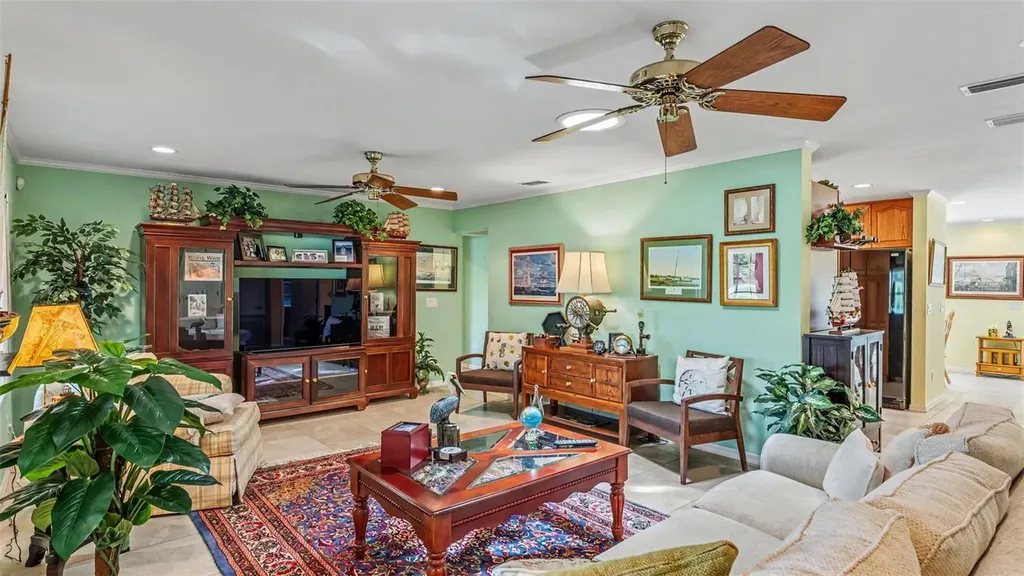 913 E Lake Parker Drive Lakeland FL 33801