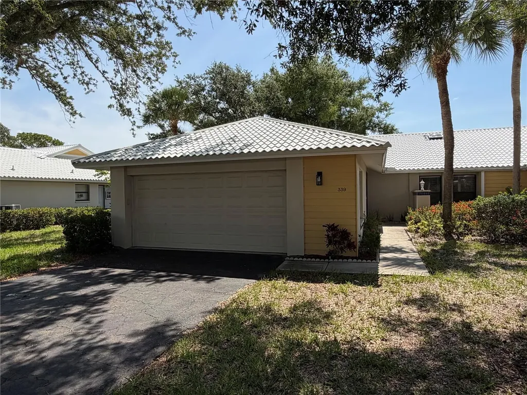339 Pembroke Lane S Venice FL 34293