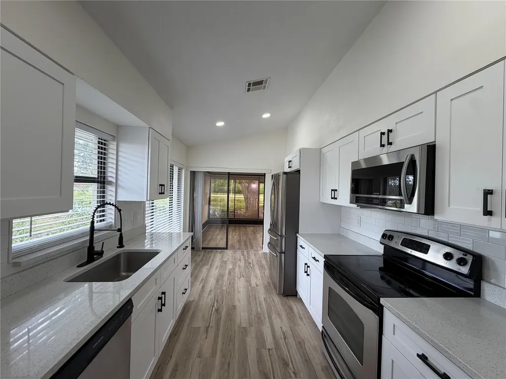 339 Pembroke Lane S Venice FL 34293