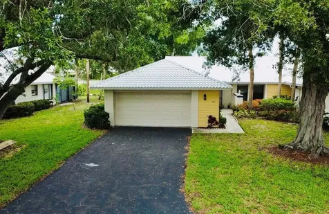 339 Pembroke Lane S Venice FL 34293