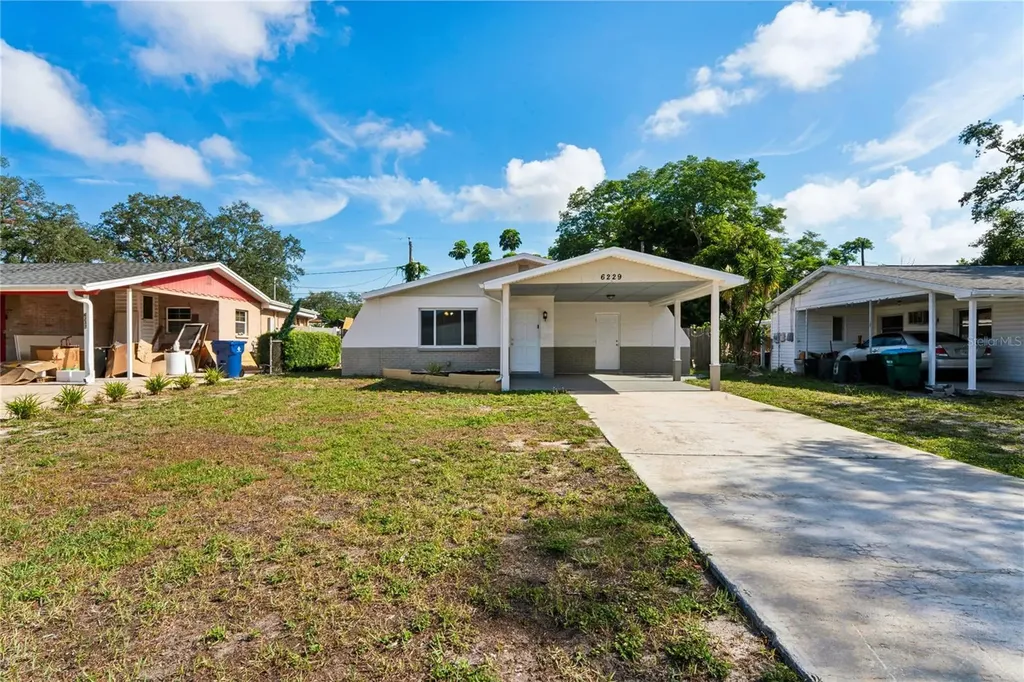 6229 50th Avenue N St Petersburg FL 33709