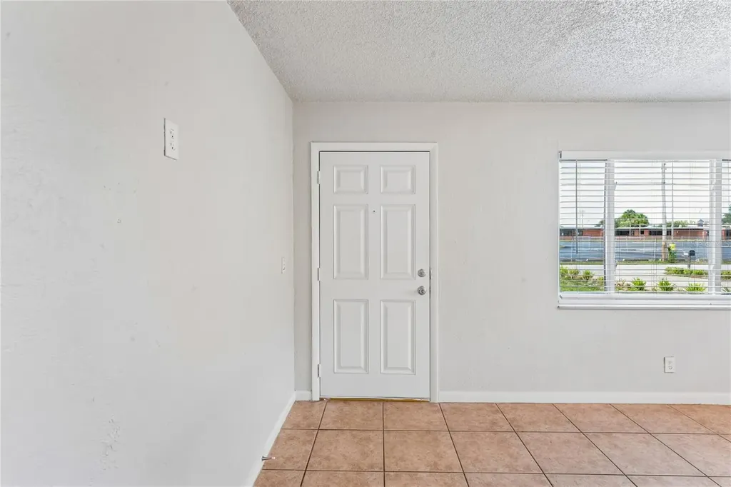 6229 50th Avenue N St Petersburg FL 33709
