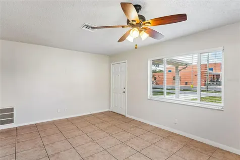 6229 50th Avenue N St Petersburg FL 33709