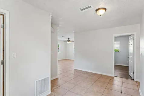 6229 50th Avenue N St Petersburg FL 33709