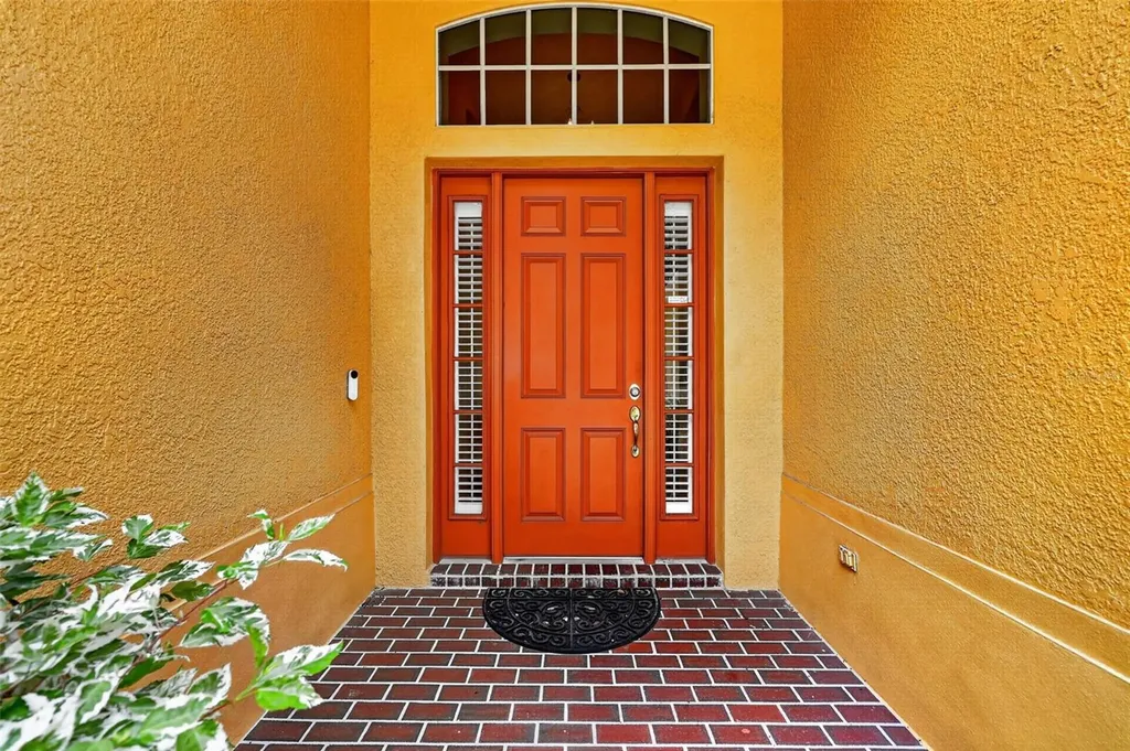 316 Harts Oak Place Seffner FL 33584