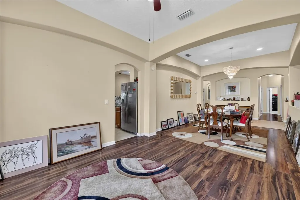 316 Harts Oak Place Seffner FL 33584