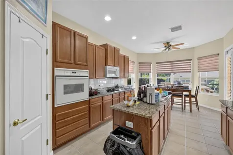 316 Harts Oak Place Seffner FL 33584