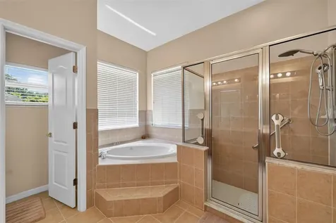 316 Harts Oak Place Seffner FL 33584