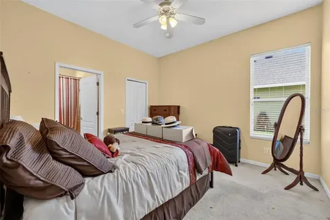 316 Harts Oak Place Seffner FL 33584