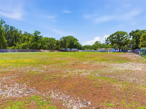 6502 Five Acre Road Plant City FL 33565
