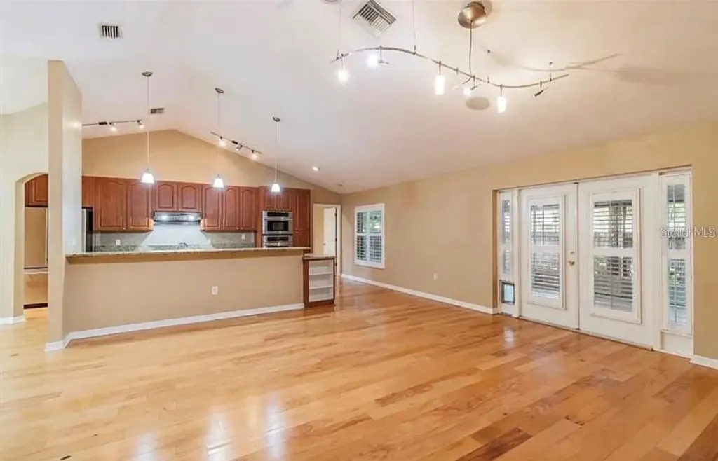 4914 N Mendenhall Drive Tampa FL 33603