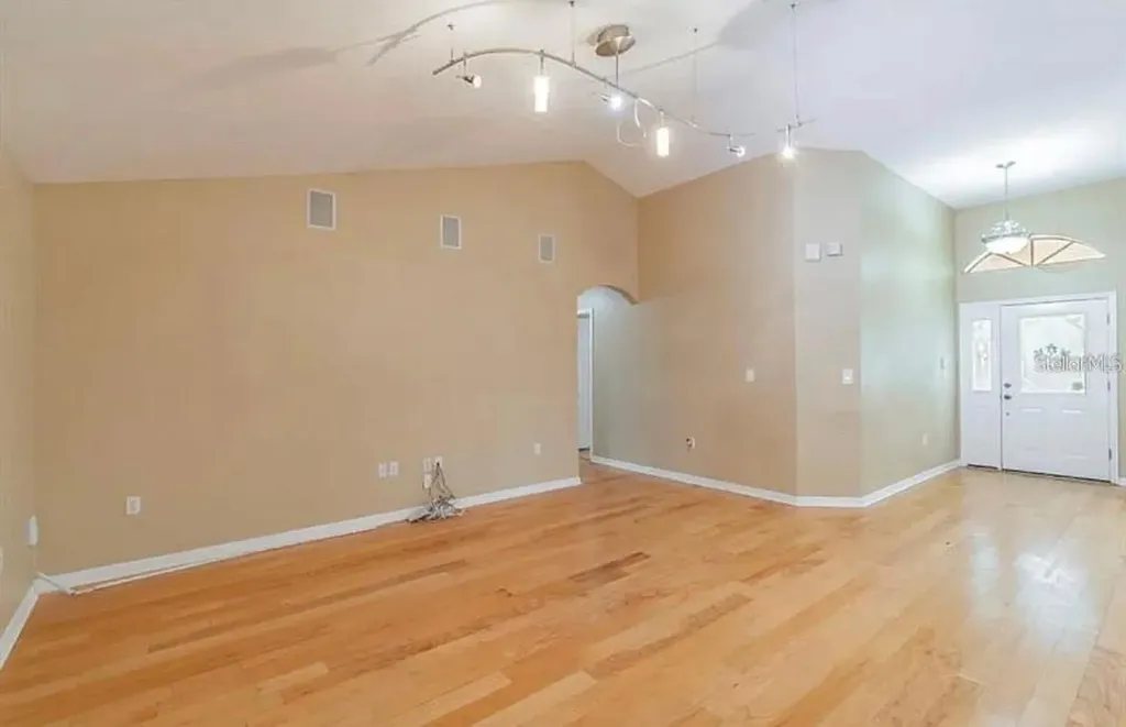 4914 N Mendenhall Drive Tampa FL 33603