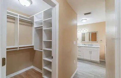 4914 N Mendenhall Drive Tampa FL 33603