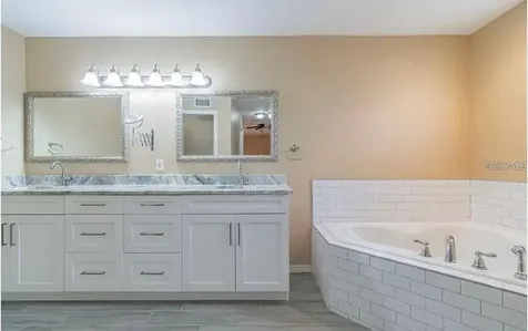 4914 N Mendenhall Drive Tampa FL 33603