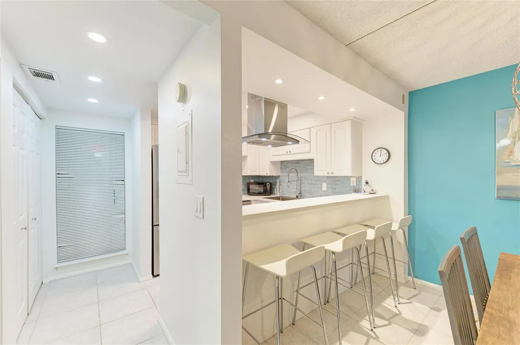 6157 Midnight Pass Road Sarasota FL 34242