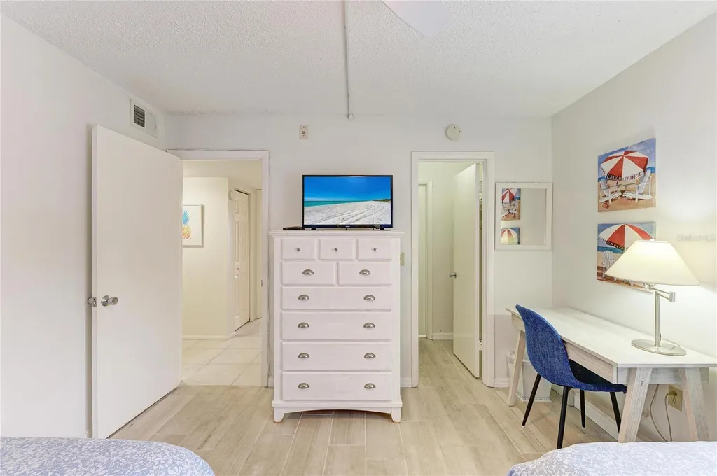 6157 Midnight Pass Road Sarasota FL 34242
