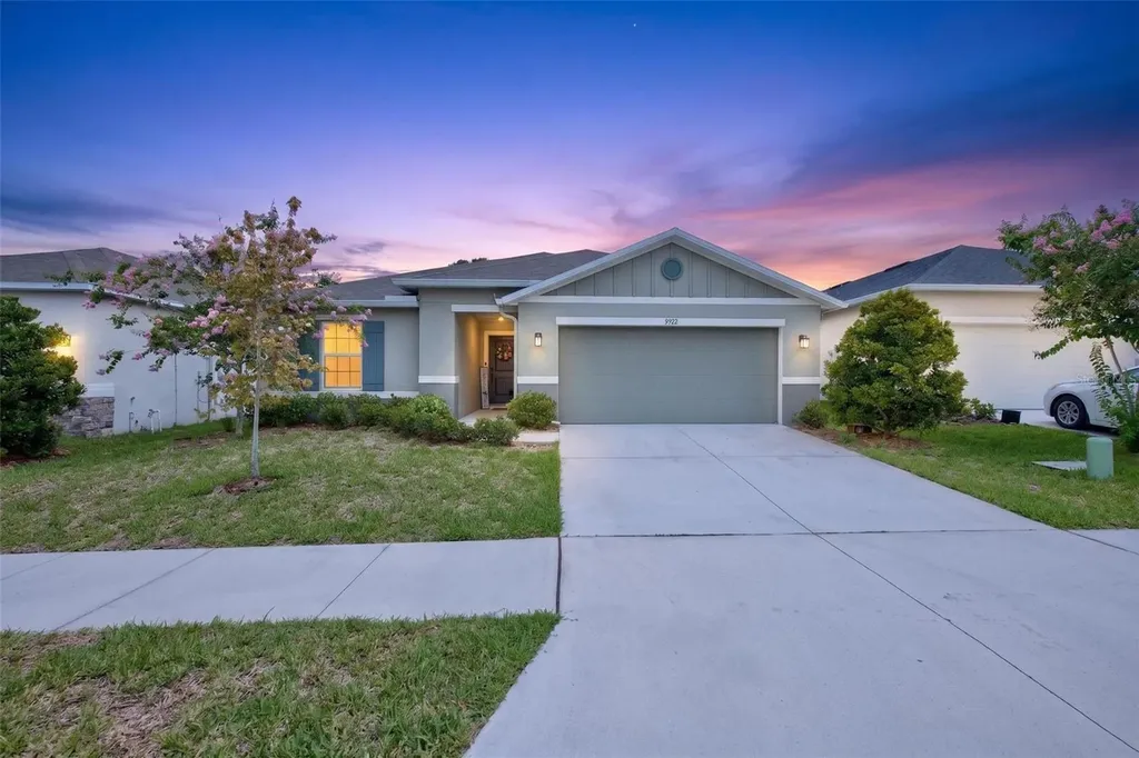 9972 Mesic Woods Avenue Seffner FL 33584