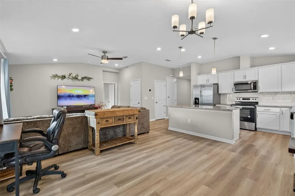 9972 Mesic Woods Avenue Seffner FL 33584
