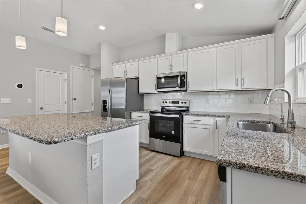 9972 Mesic Woods Avenue Seffner FL 33584