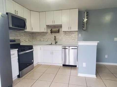 3252 Huntwicke Boulevard Davenport FL 33837