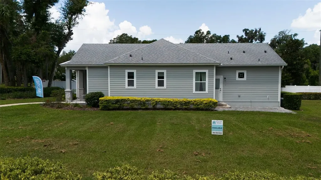 900 Azalea Walk Circle Deland FL 32724