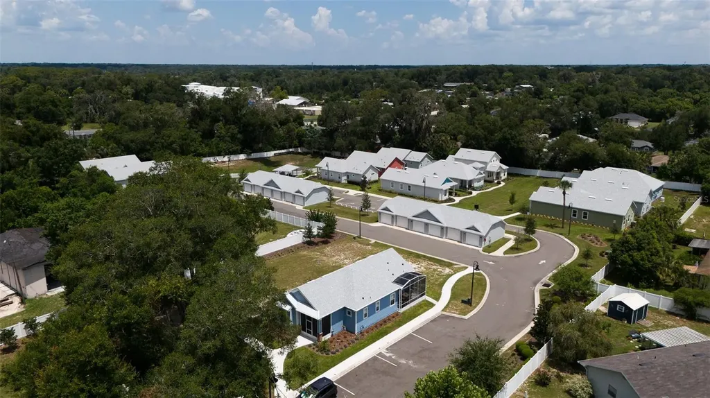 900 Azalea Walk Circle Deland FL 32724