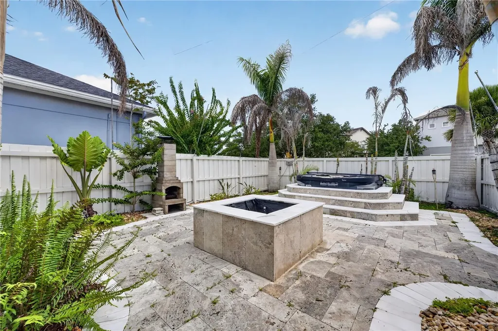 8437 Martinson Street Orlando FL 32827