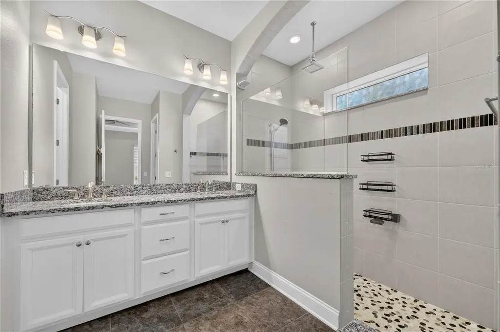 8437 Martinson Street Orlando FL 32827