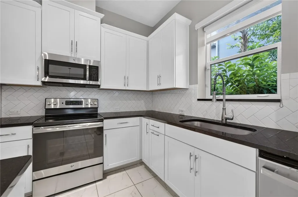 8437 Martinson Street Orlando FL 32827