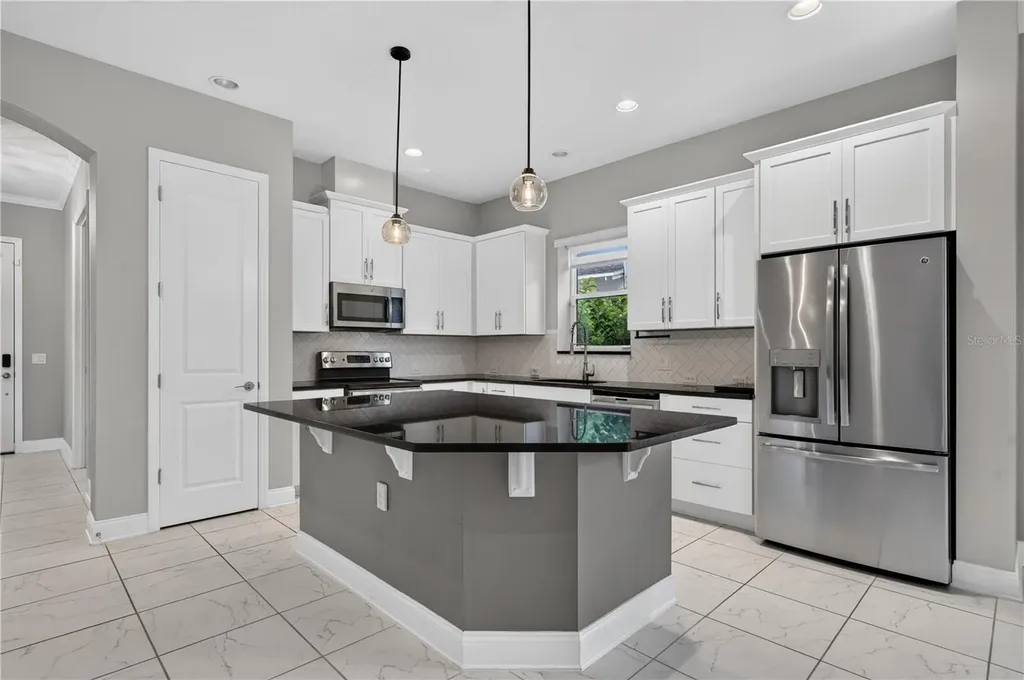 8437 Martinson Street Orlando FL 32827