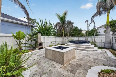 8437 Martinson Street Orlando FL 32827