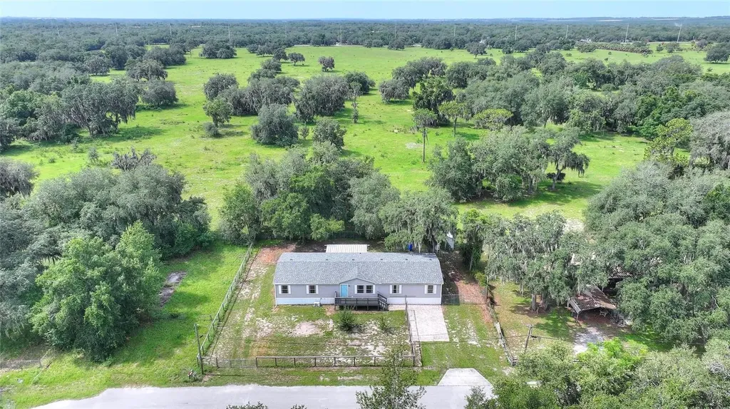 2524 Catfish Court Lake Wales FL 33898