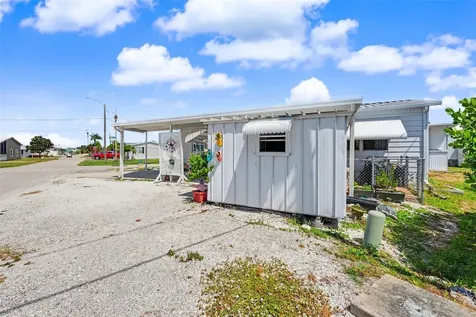 6523 Kansas Street Bradenton FL 34207