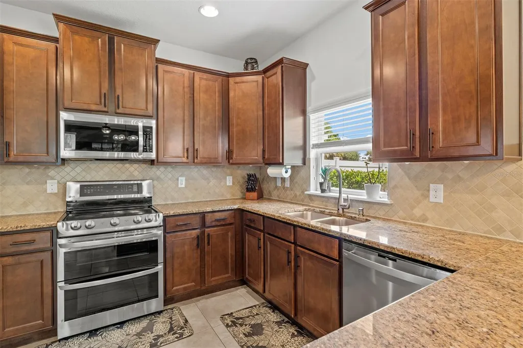 5703 New Paris Way Ellenton FL 34222