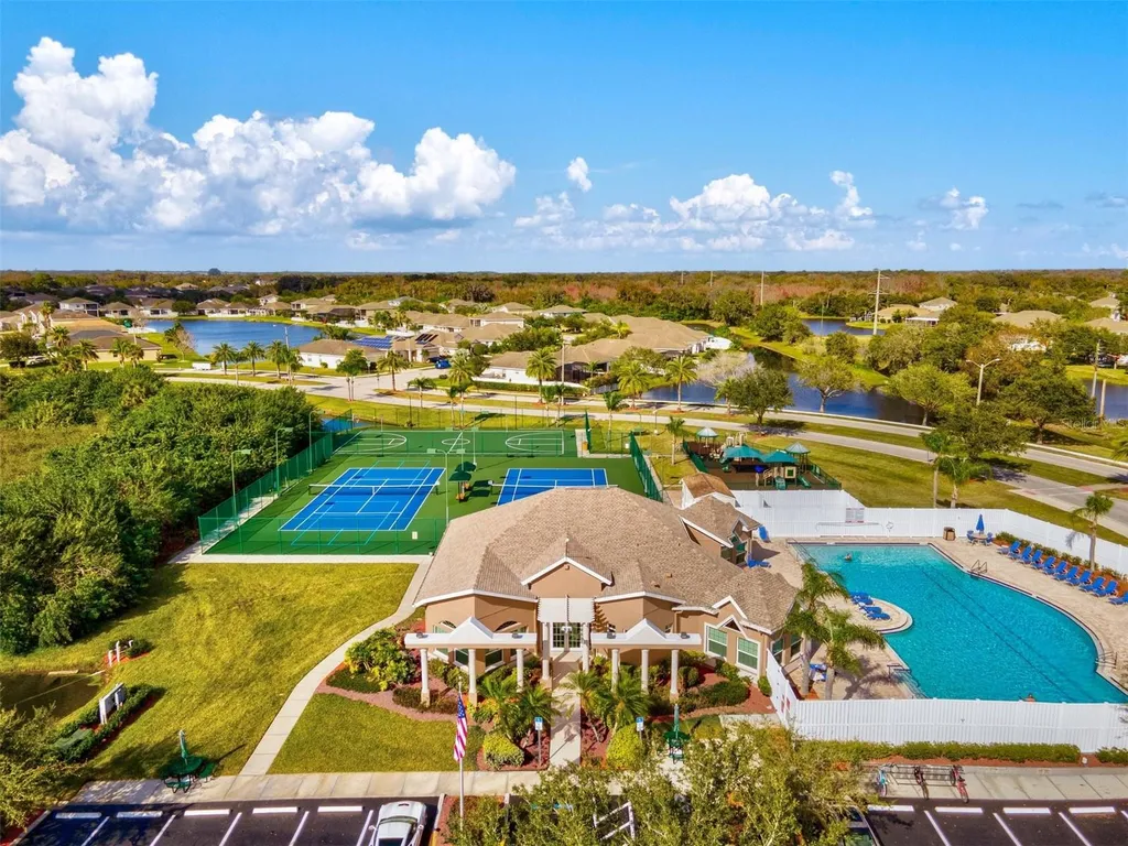 5703 New Paris Way Ellenton FL 34222