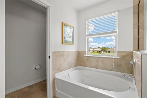 5703 New Paris Way Ellenton FL 34222