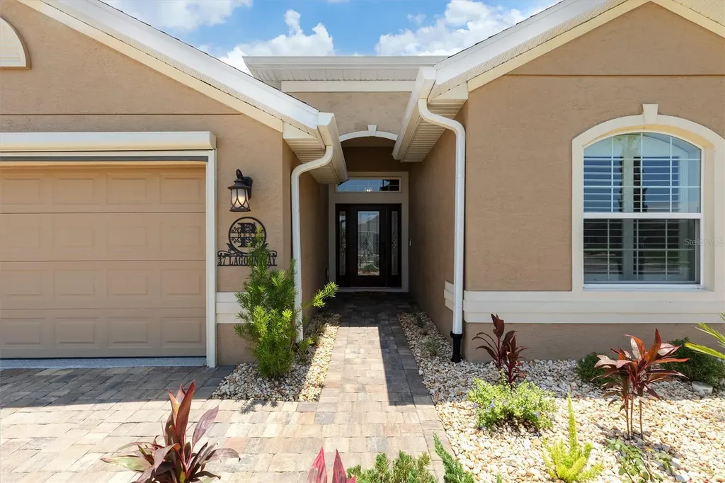 37 Lagoon Way Palm Coast FL 32137