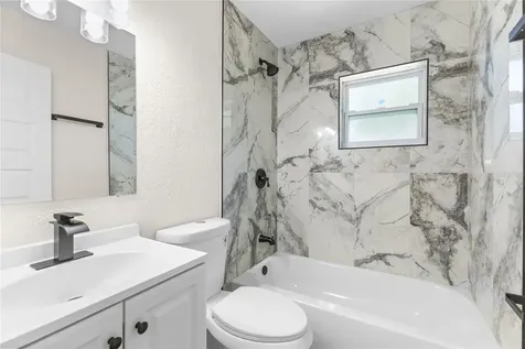 1715 1st Street SW Ruskin FL 33570