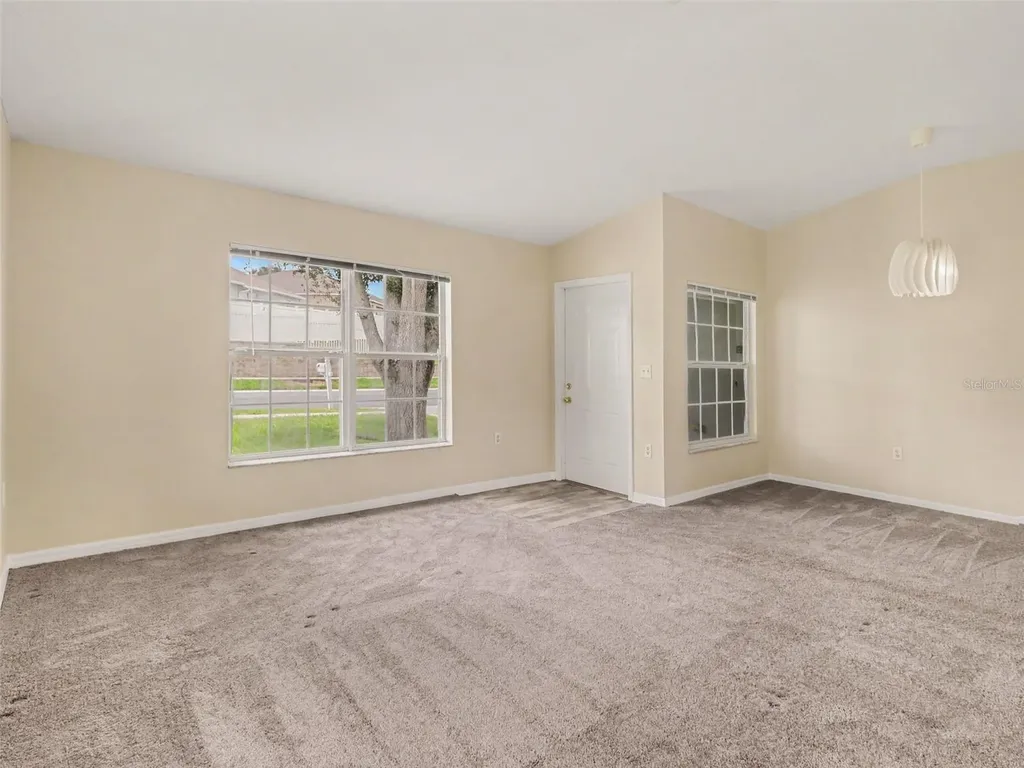 7947 Merchantville Circle Zephyrhills FL 33540