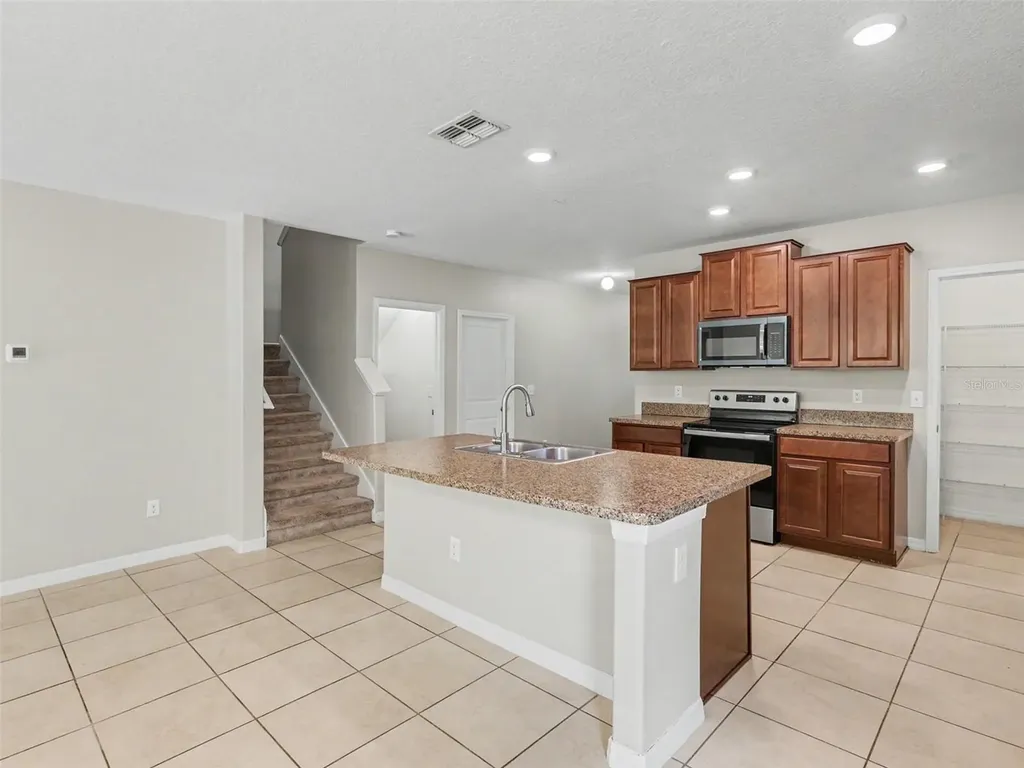 10138 Rose Petal Place Riverview FL 33578