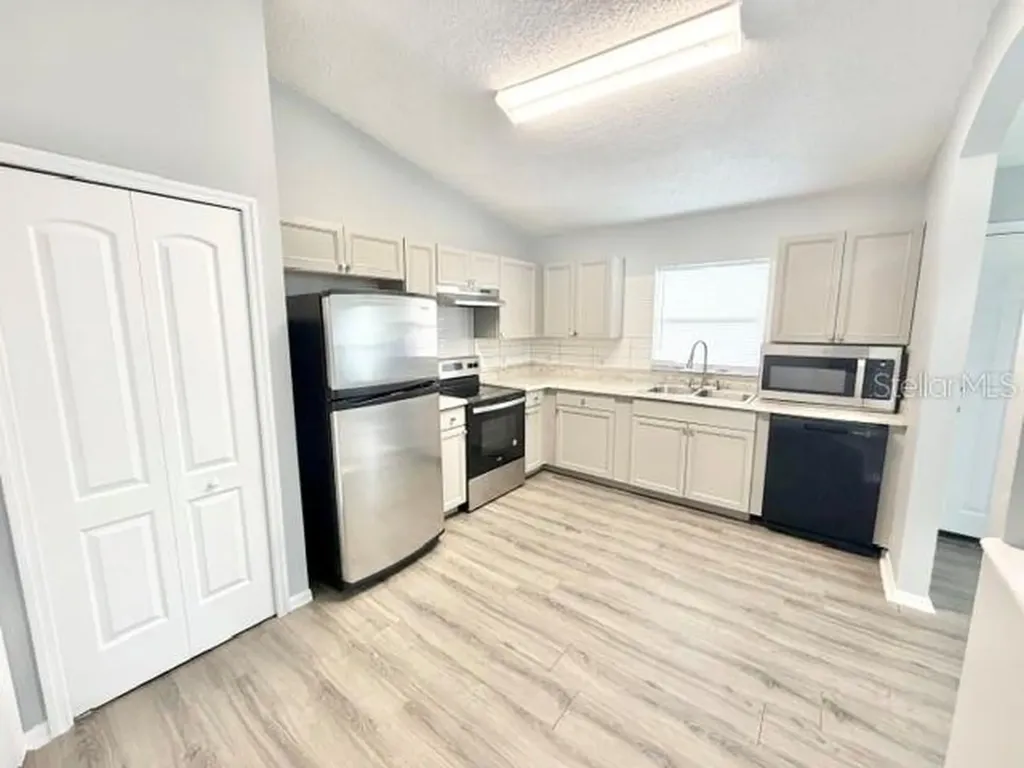 1081 Leeward Drive Deltona FL 32738