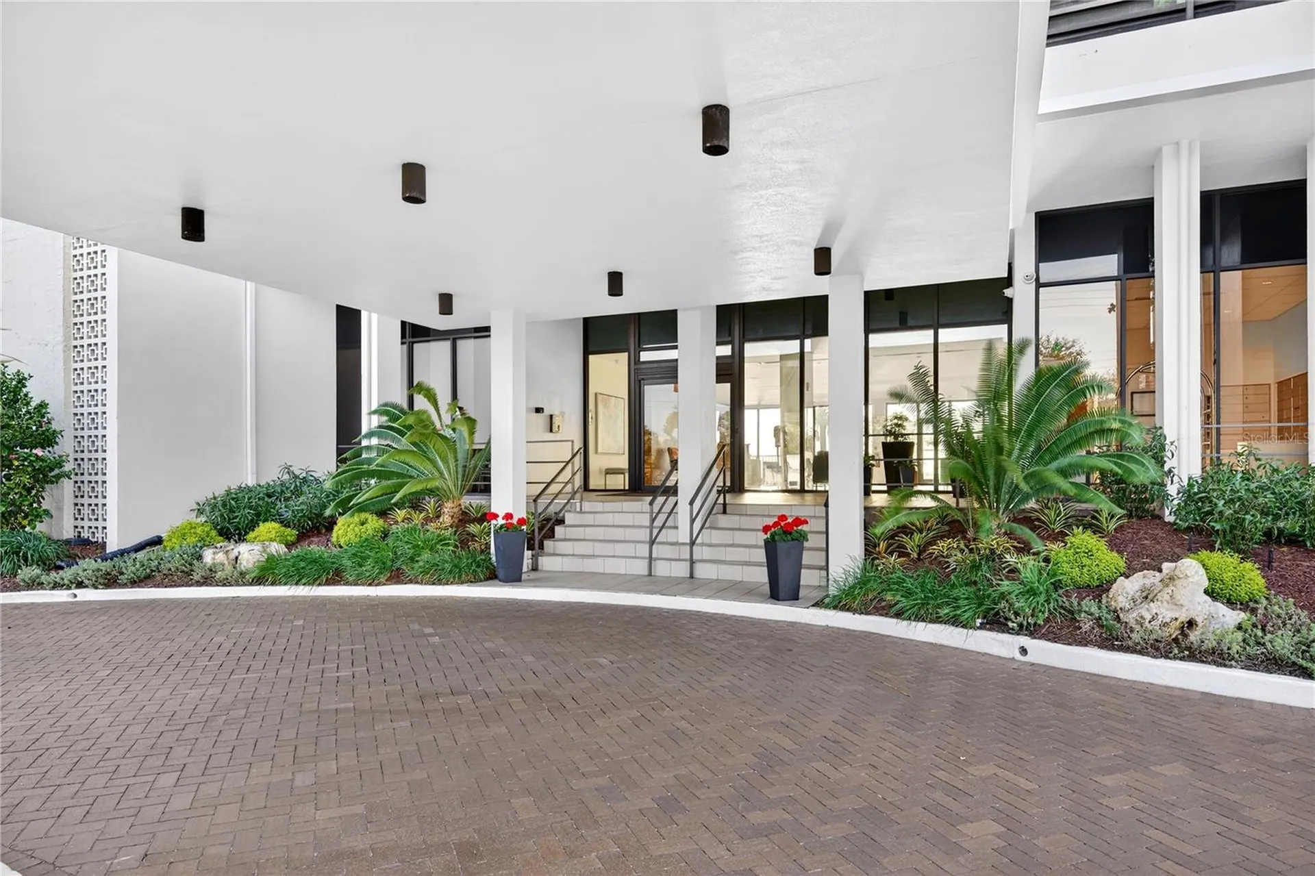 770 S Palm Avenue Sarasota FL 34236