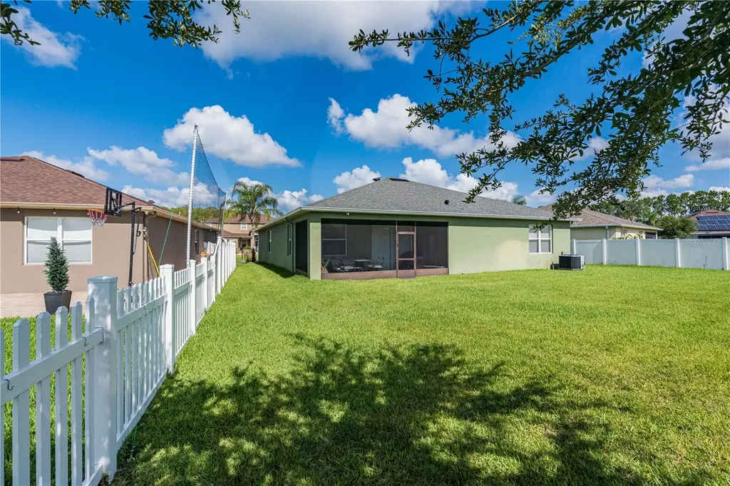 2317 Crosston Circle Orlando FL 32824