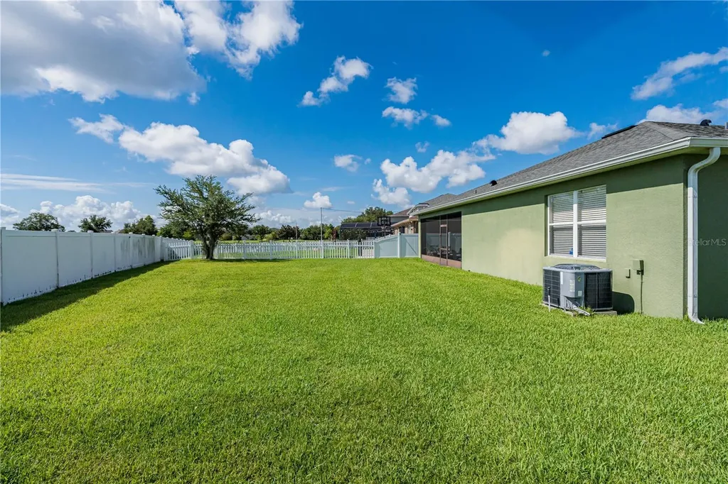 2317 Crosston Circle Orlando FL 32824